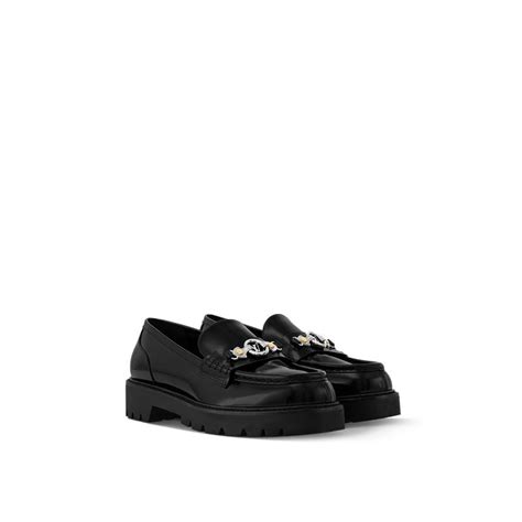 mevilmontant louis vuitton|District Flat Loafer .